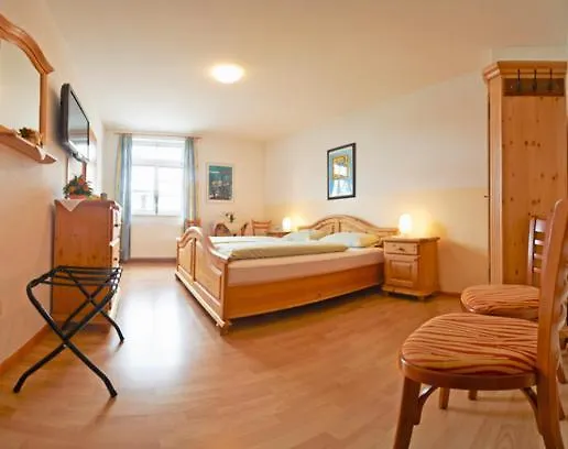 Grafs Adler 3* 奥芬堡